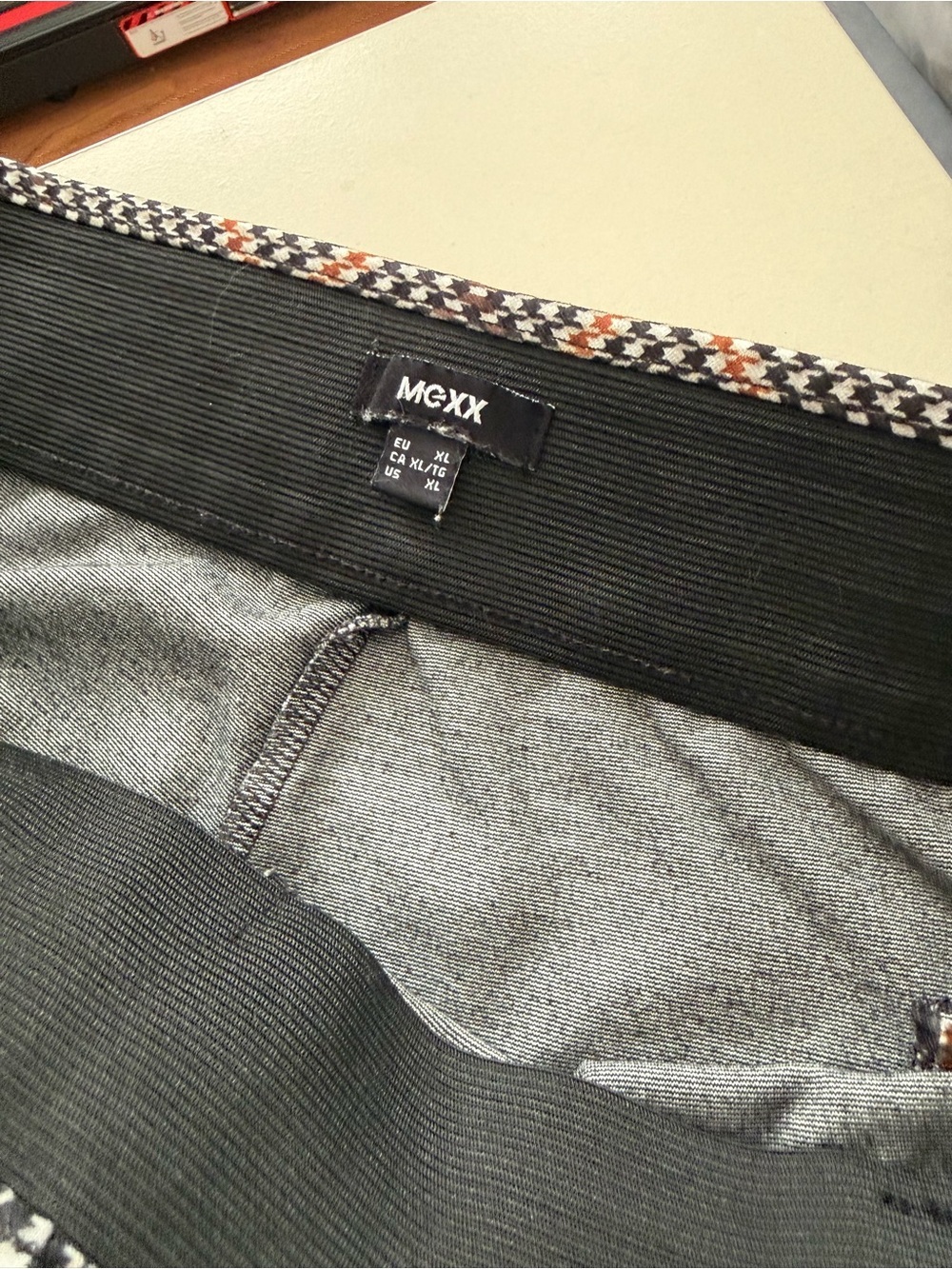 MEXX Plaid Pull-On Trousers Rust Terracotta Black White Slimming Preppy Tartan - Picture 4 of 6